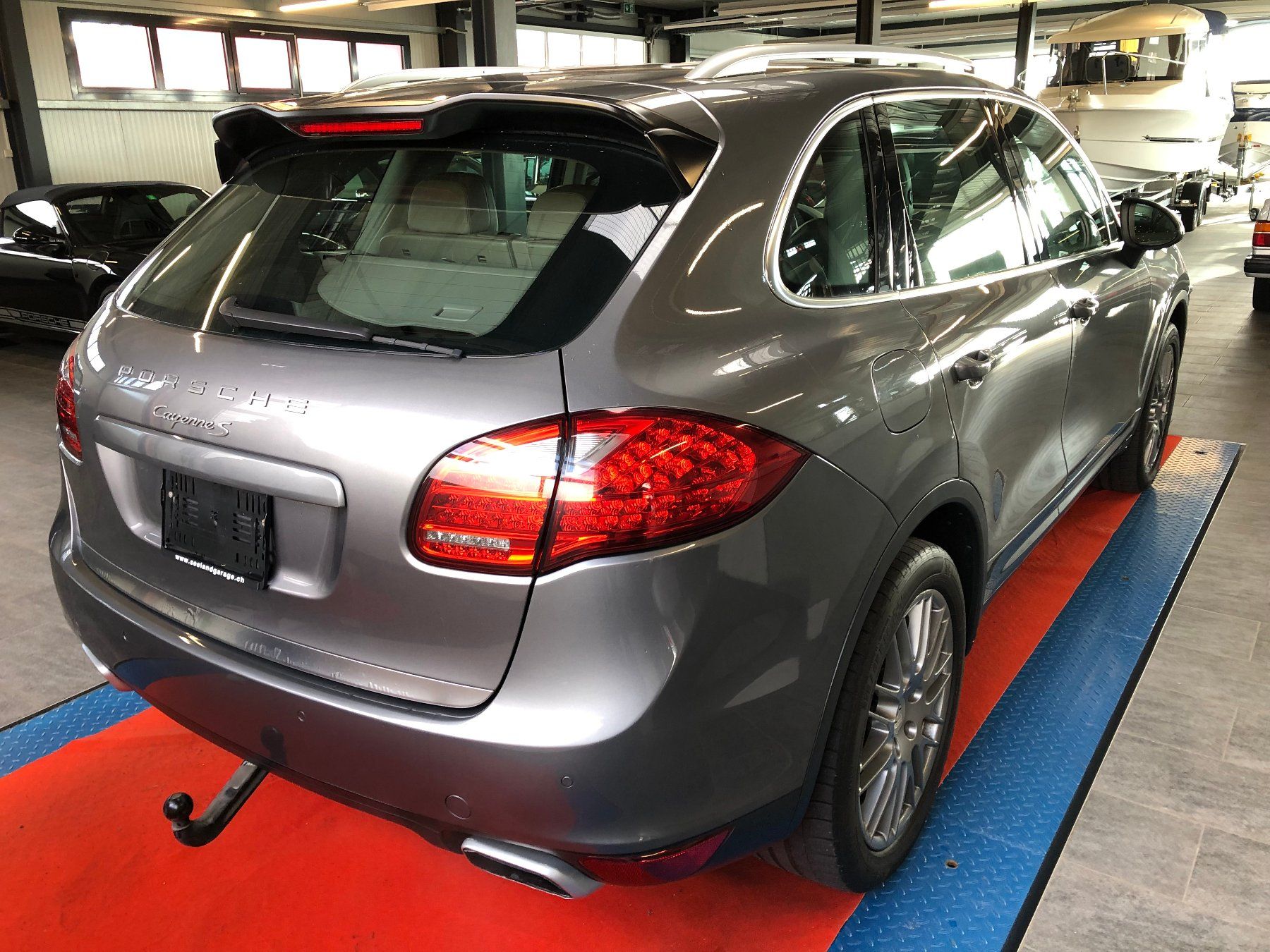Porsche Automobili: PORSCHE Cayenne S – Usato da Gampelen venduto da Steuer0 5