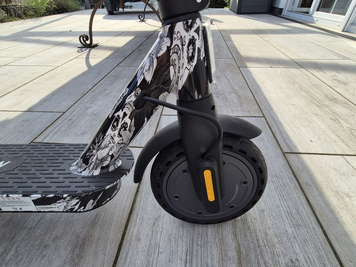 Scooters: E-Scooter Mobi-Move schwarz mit Ladegerät  – Gebraucht aus Pfungen von emii77 1