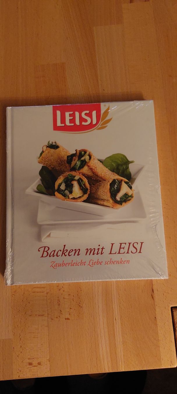 Libri: Backen mit Leisi – Nuovo e nell'imballaggio originale da Sargans venduto da blauberg