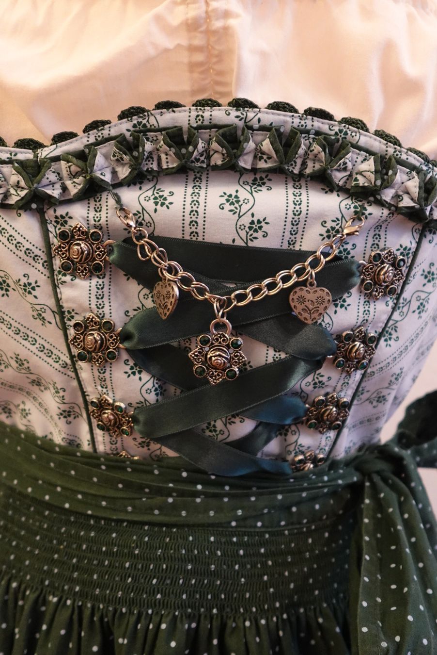 Costumi: Dirndl mit Bluse – Nuovo (secondo la descrizione) da Grüningen venduto da selinasearching 2