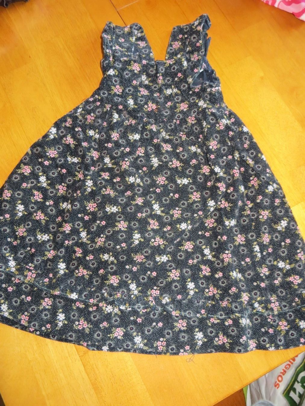 Vestiti & Gonne: Kleid robe 104 – Usato da Athenaz (Avusy) venduto da Kurtzuegg