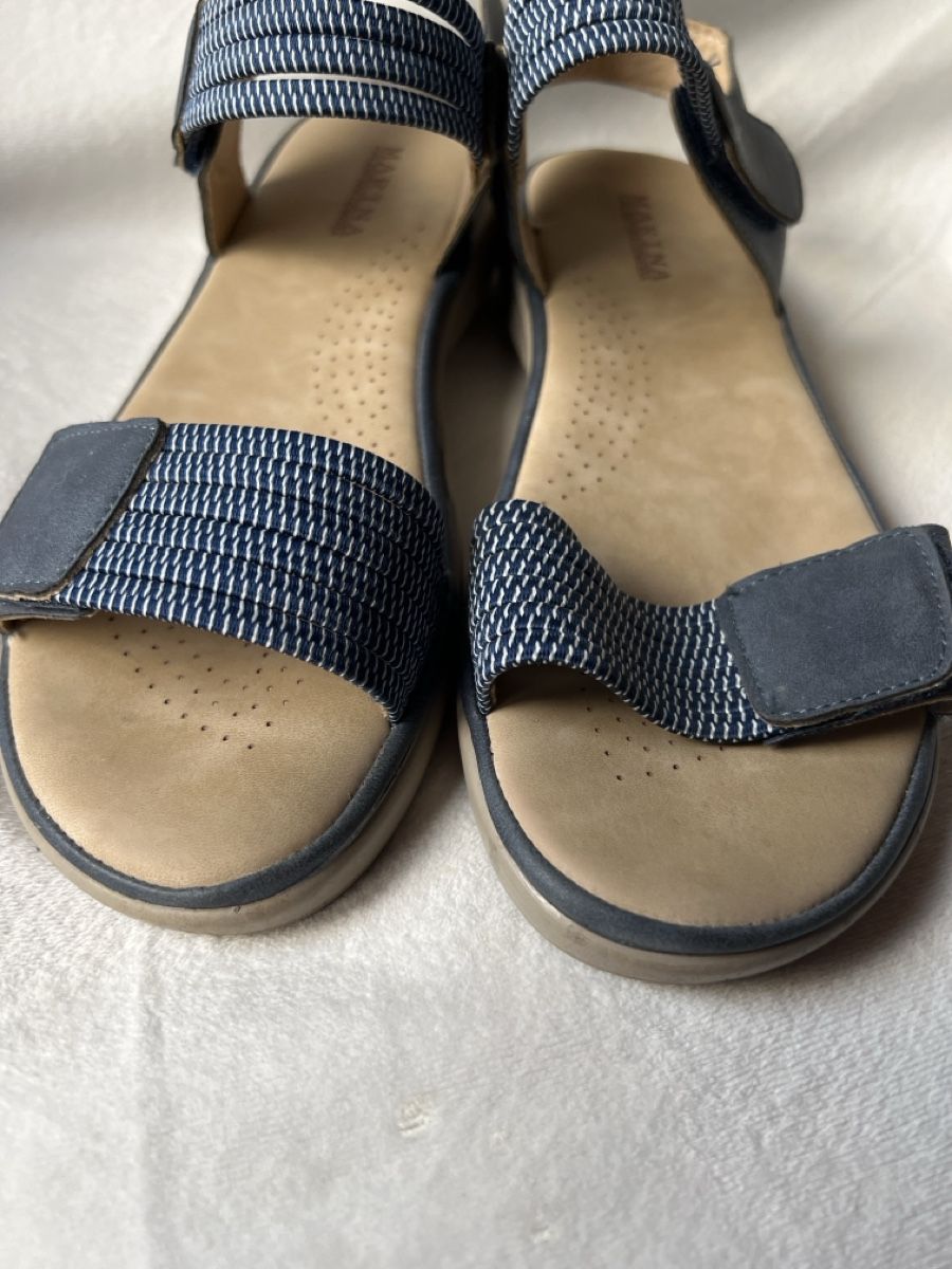 Chaussures femmes: Sandalen  – D'occasion à Mörel par Emozia 2