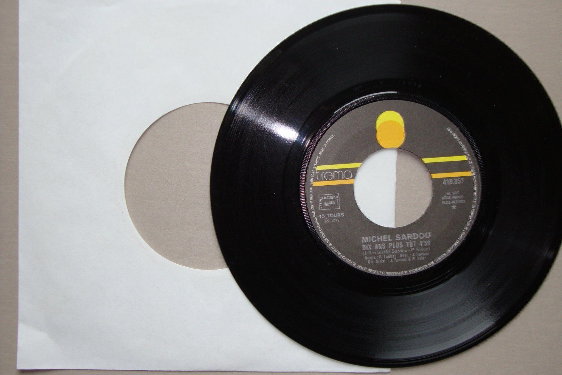 Dischi in vinile: MICHEL SARDOU - DIX ANS PLUS TÔT – Usato da Bern venduto da Uli_10_11