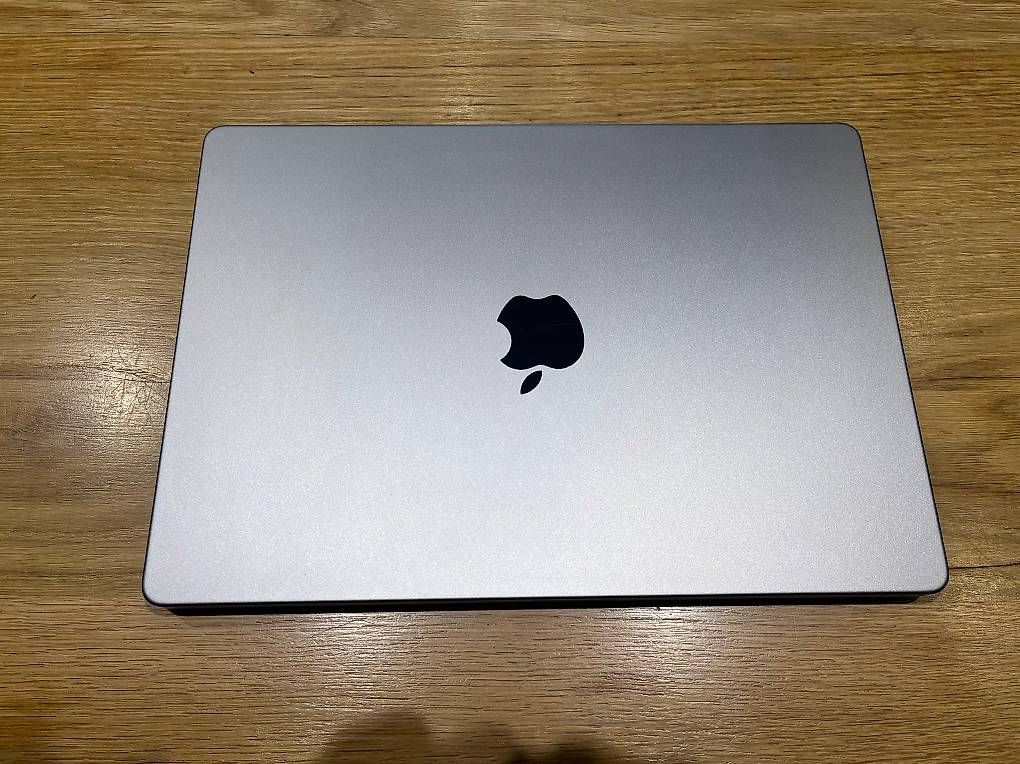 Apple Notebook: Apple MacBook Pro M1 Pro 14" 2021 16/512 Go - Parfait état – Usato da Lausanne venduto da giorgio_corsi 2