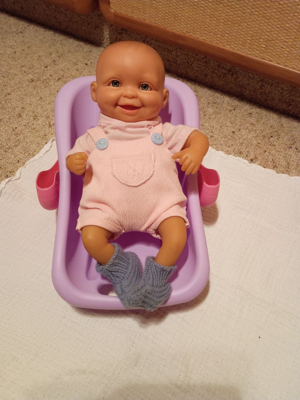 Reborn Bambole: Kleine Reborn Puppe - Mädchen -, ca. 23 cm – Usato da Buchs AG venduto da ReaNaTsch