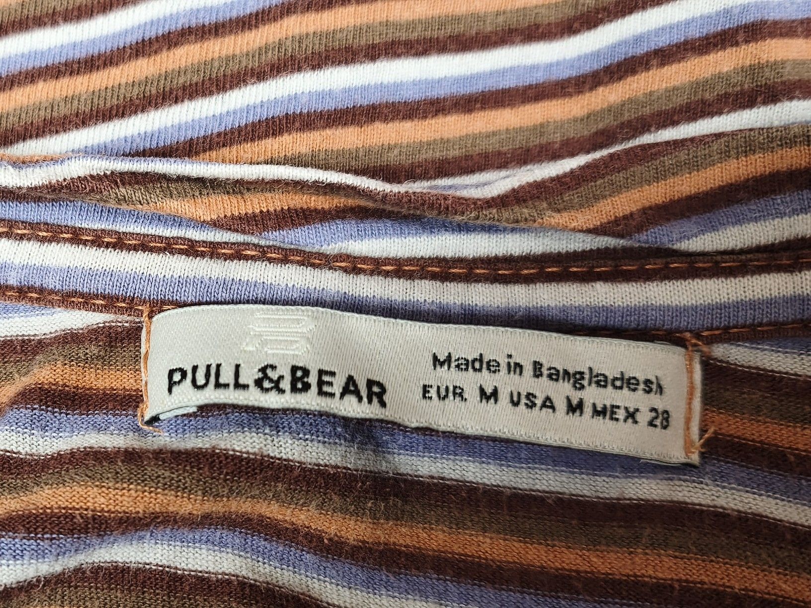 Pull&Bear T-Shirts: Pull&Bear T-Shirt gestreift Grösse M guter Zustand – Gebraucht aus Emmetten von SecondhandSiska 3