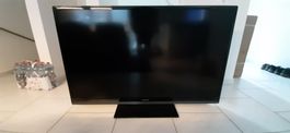 Fernseher / TV 60 Zoll, Sharp, Modell Model LC 60LE740E
