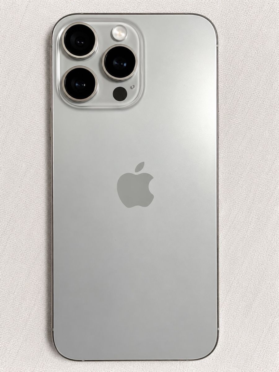 Apple Telefoni cellulari / Smartphones: Iphone 16 Pro Max 256GB Titanium – Usato da Horgen venduto da Eren58 1