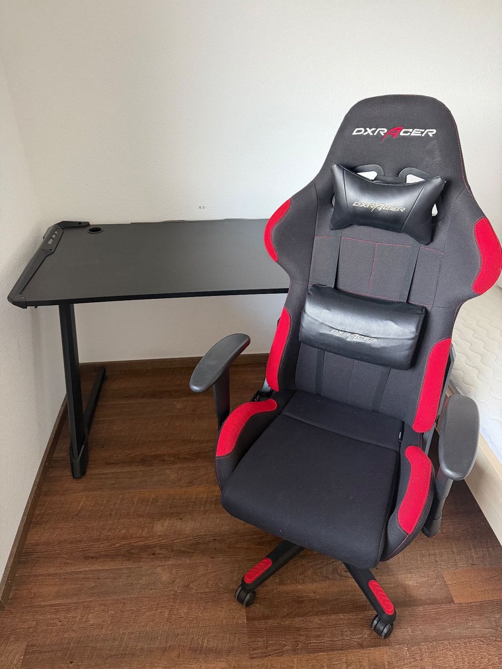DXRacer Stühle: DXRACER Stuhl – Gebraucht aus Trin von Plusminus2 3