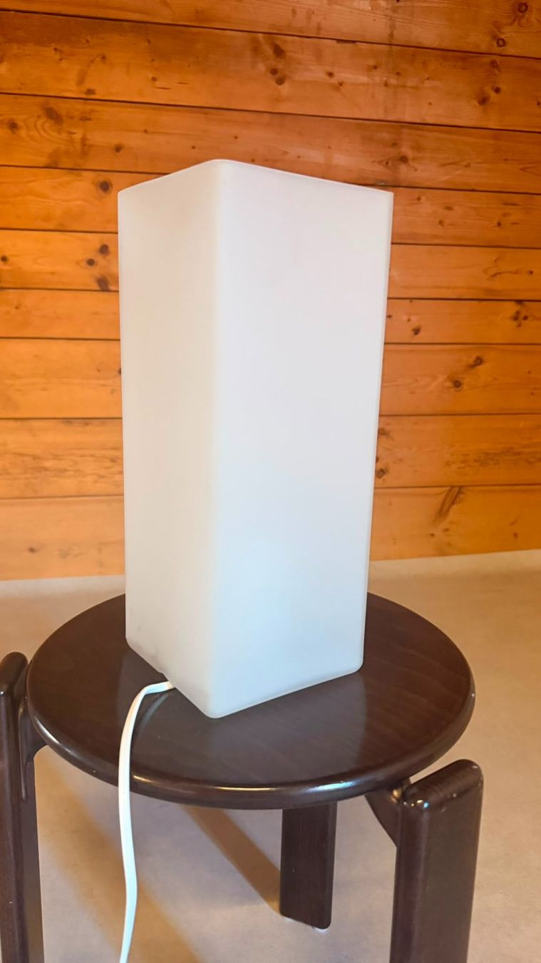 Lampes: Design Tischleuchte aus Opalglas eckig satiniert Weiss – D'occasion à Rickenbach ZH par Der-Insider 6