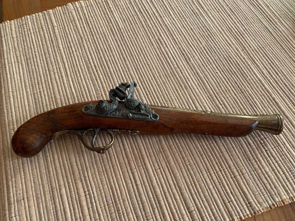 Deko Piraten Waffe Kaufen auf Ricardo