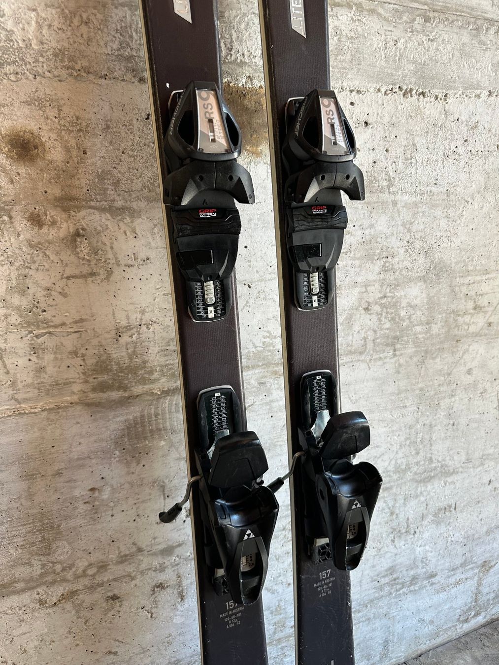 Fischer Skis: Fischer Divine Ski 157CM – Gebraucht aus Emmenbrücke von karkarkar 2
