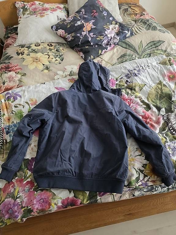 Giacche: Tommy Jeans Jacke XL – Usato da Chur venduto da Jany88 2