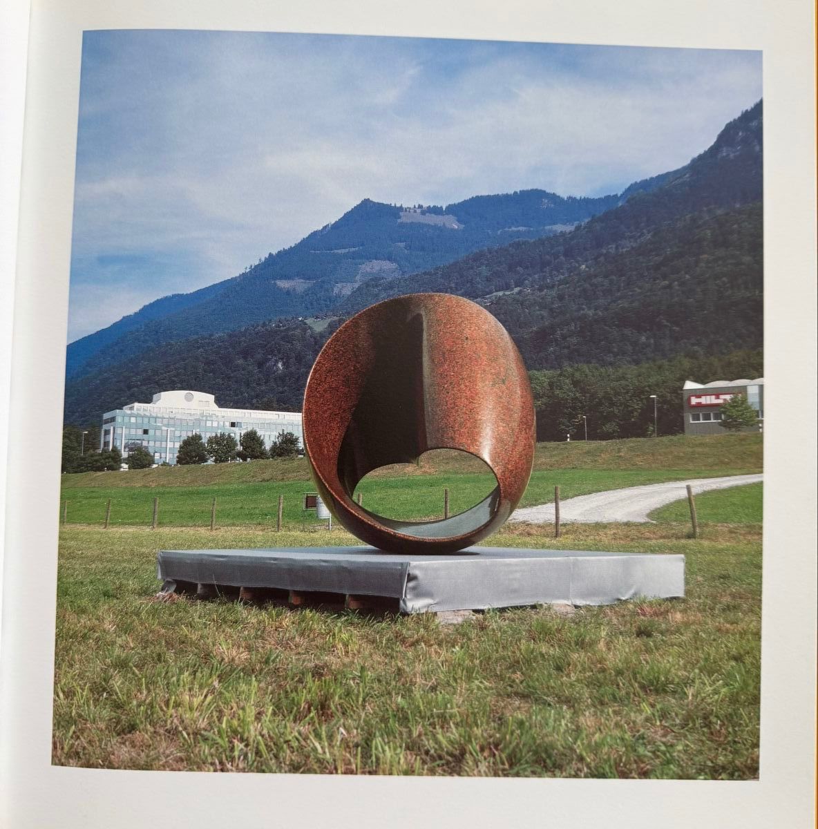Bücher: Max Bill: unendliche Schleife 1935 - 95 und die einflächner. – Gebraucht aus Adliswil von buch_und_kunst 3