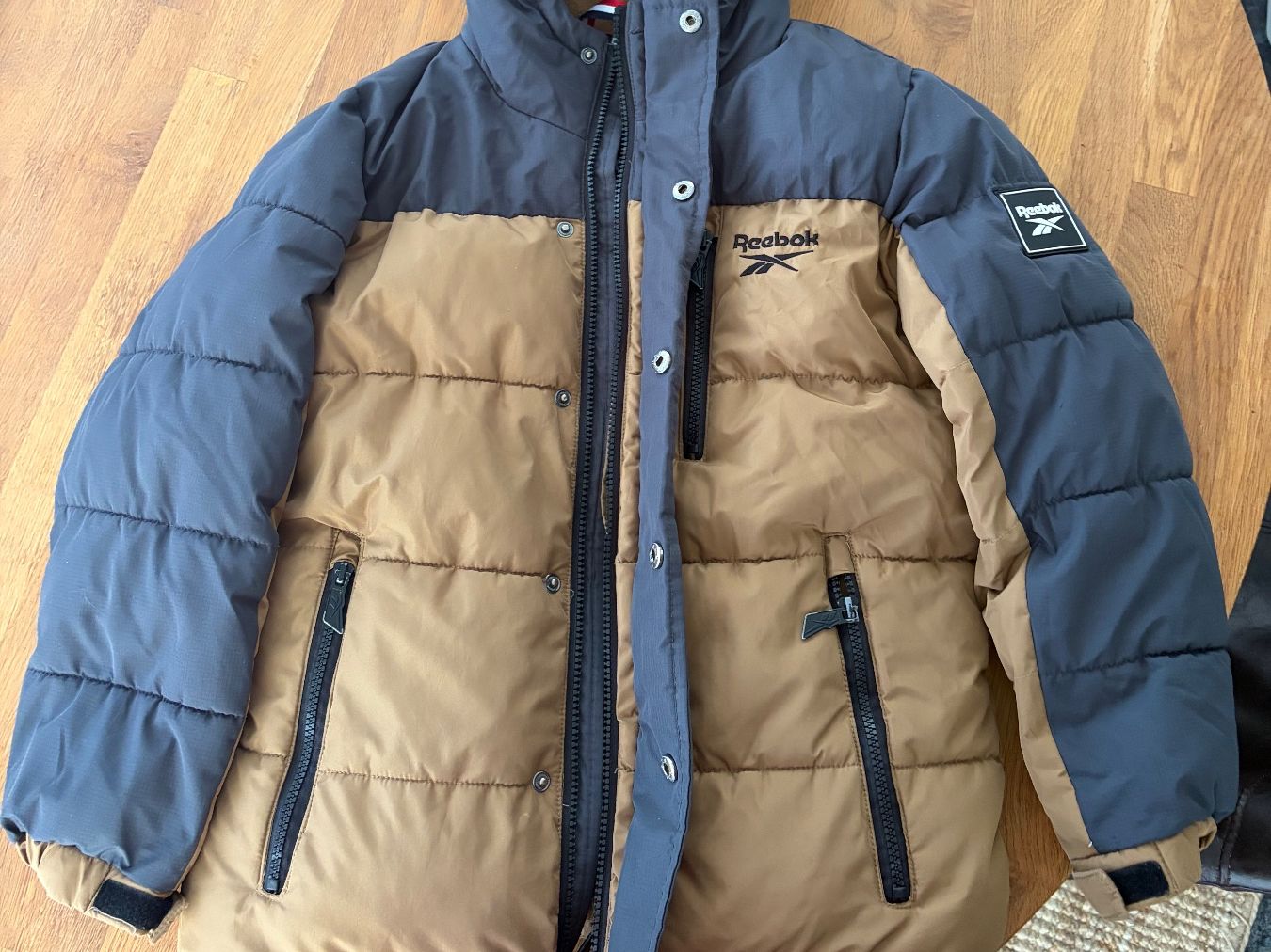 Reebok Jacken & Mäntel: warme Winterjacke – Gebraucht aus Herrliberg von apr_r9fh 2
