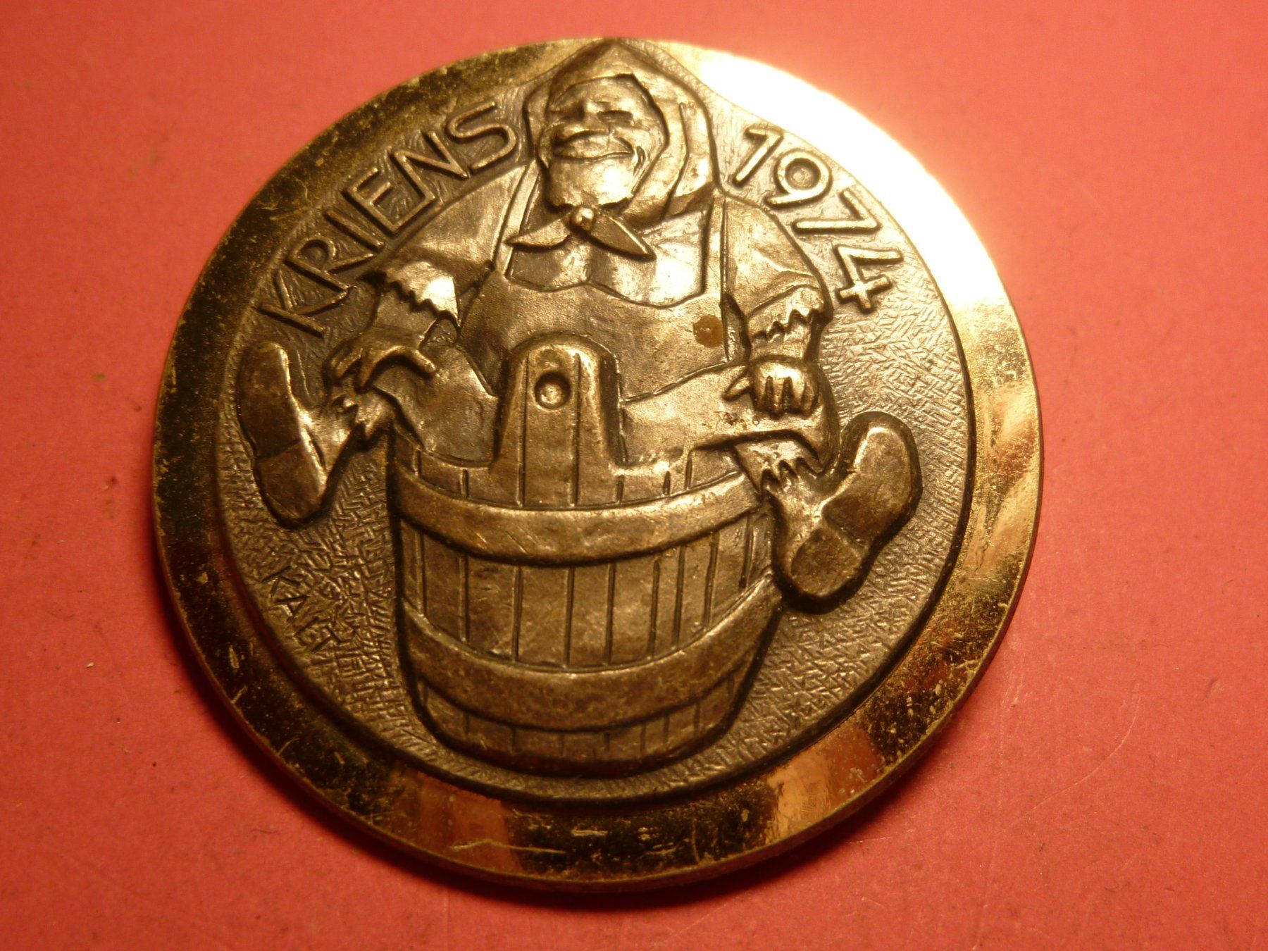 Placchette & Badge: KRIENS 1974 SILBER – Usato da Ried (Muotathal) venduto da Mandarin02