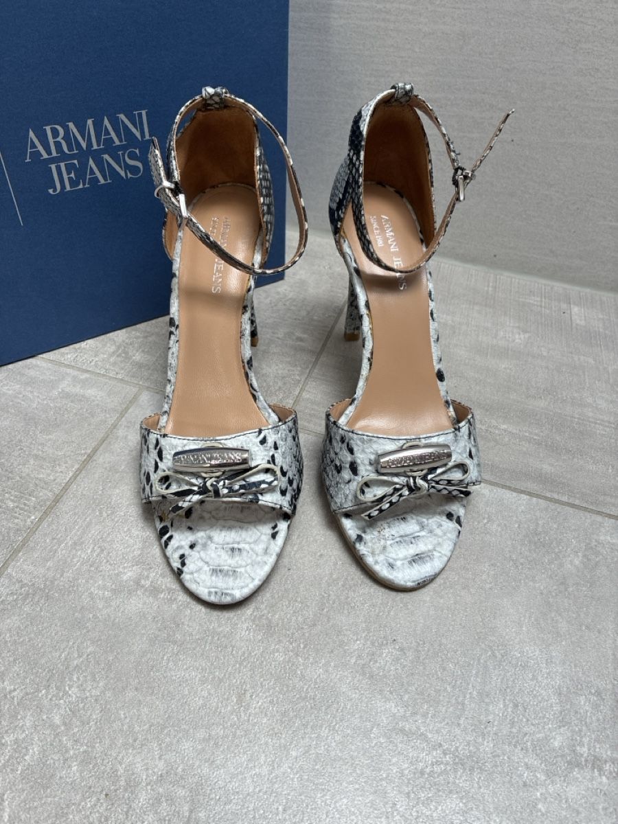 Armani Scarpe da donna: Armani Sandalen Gr 37 Schlangen Optik – Usato da Neudorf venduto da Annkun 1