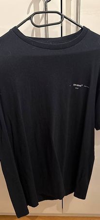 Off-White T-Shirt Gr. XS (oversize)