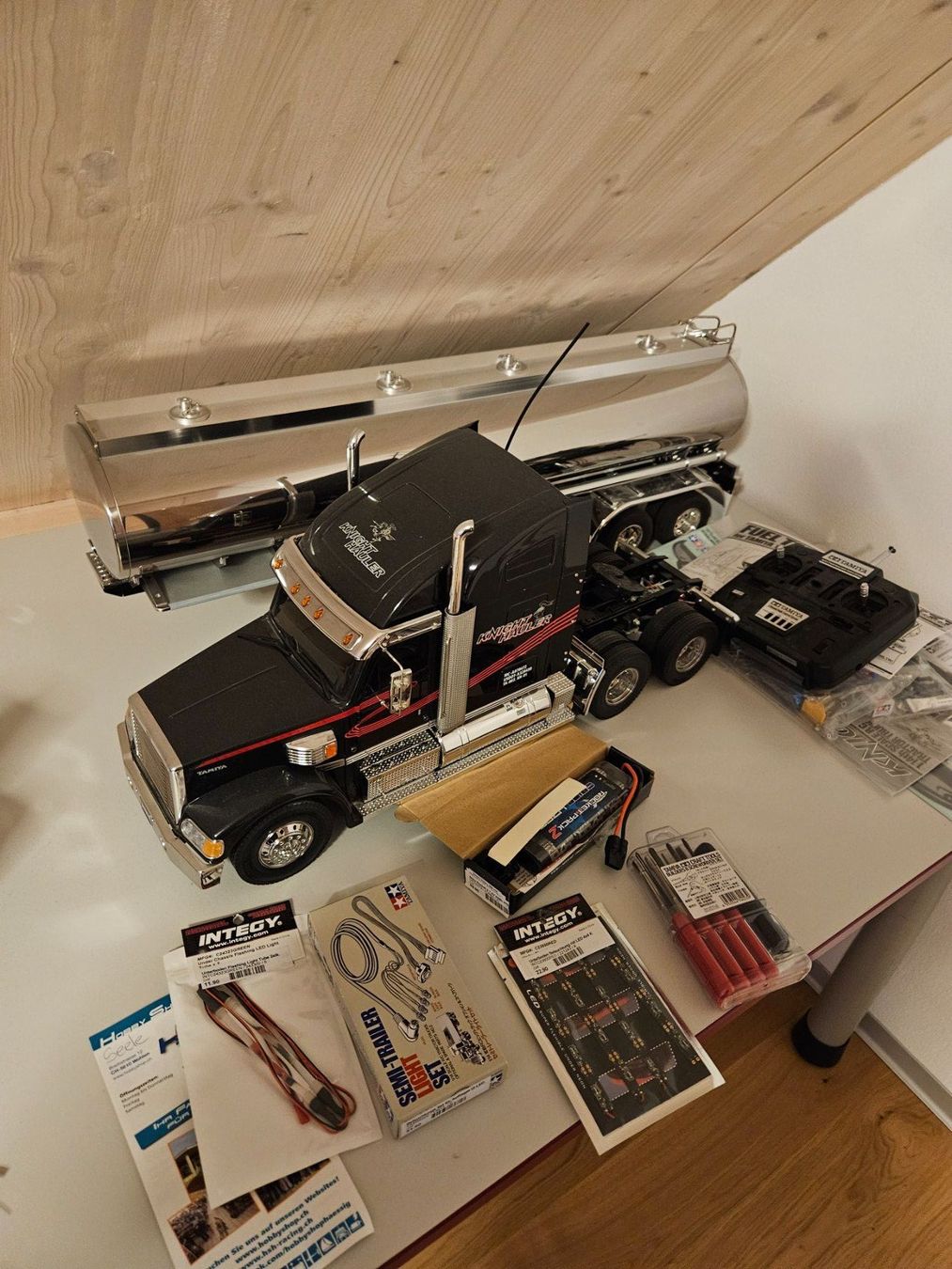 Modellismo RC: Ferngesteuerter LKW – Usato da Recherswil venduto da hubelmatt 3