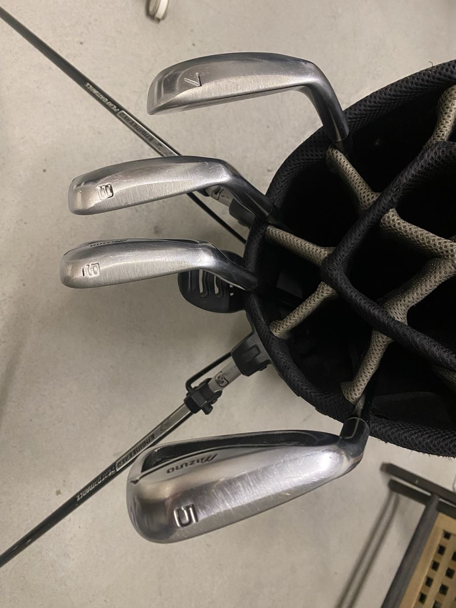 Mazze & Set: Golfbag mit 4 Eisen – Usato da Baar venduto da Ape81 1