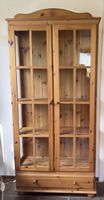Holzvitrine