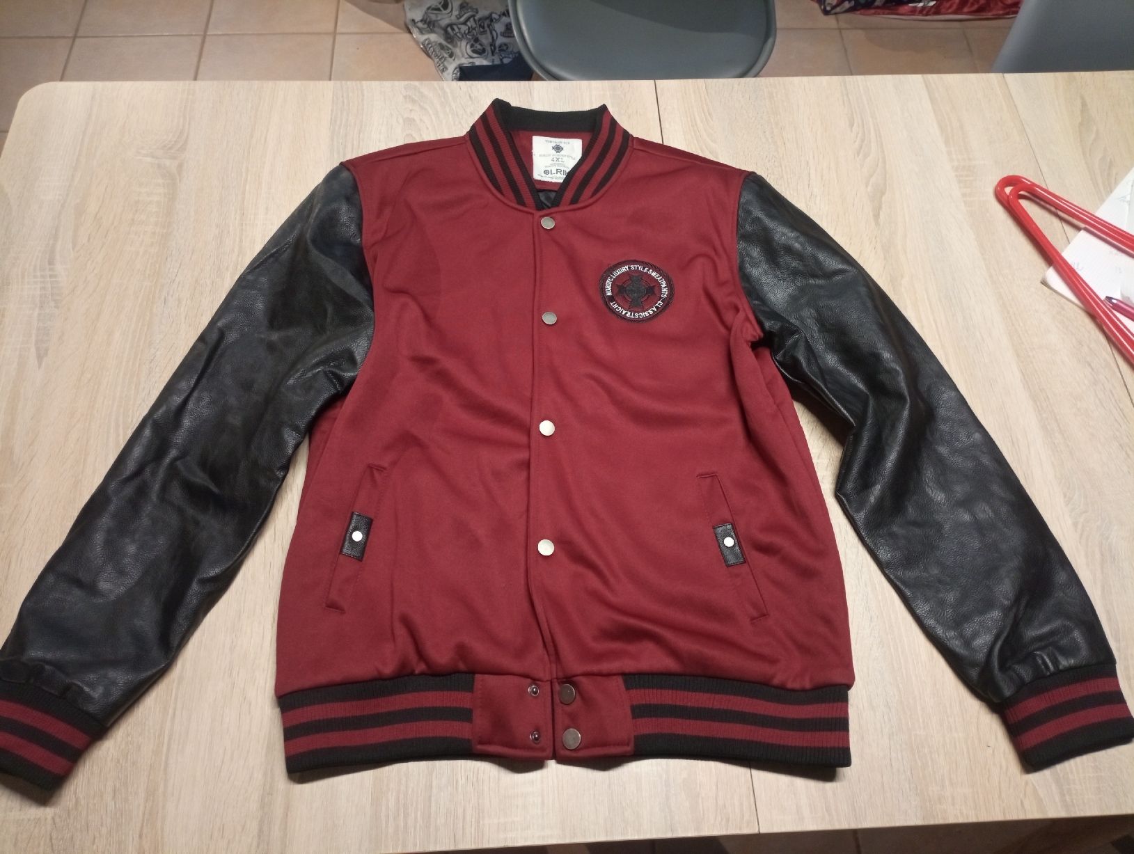 Giacche: veste lègère stretch taille L – Nuovo (secondo la descrizione) da Vullierens venduto da Saway