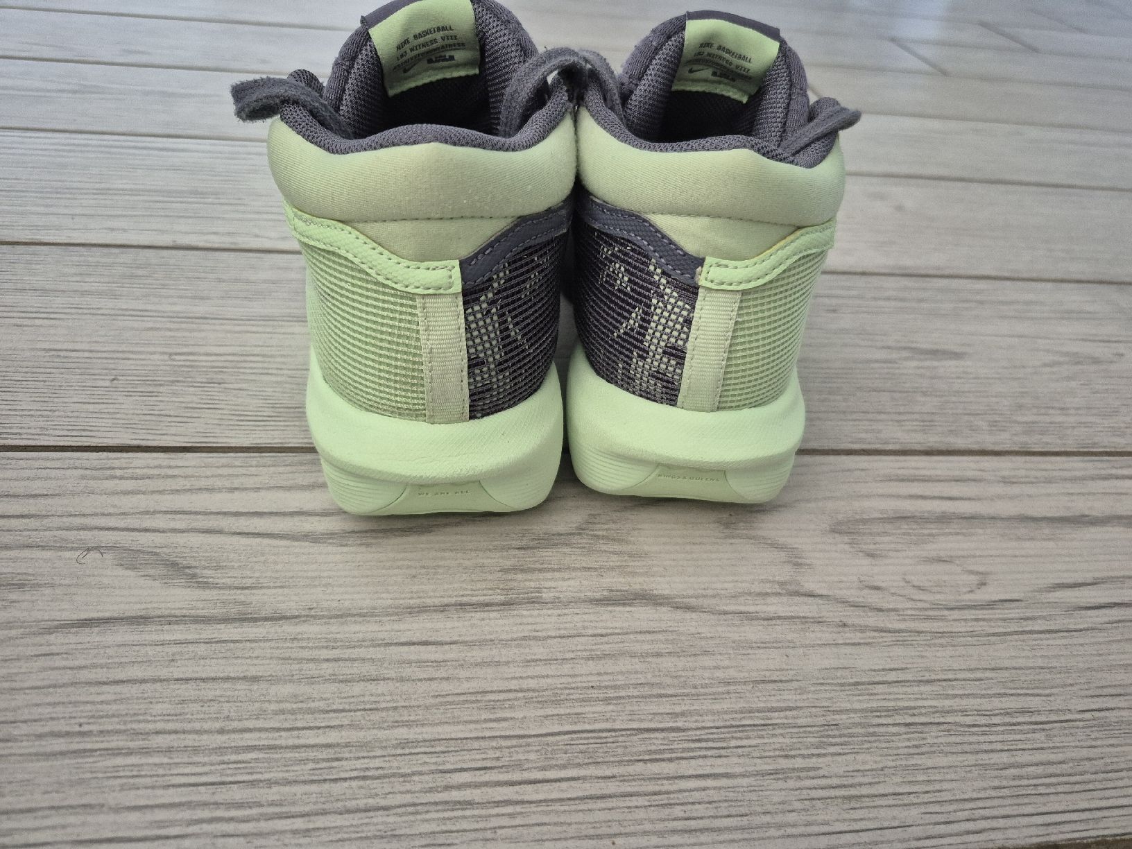 Scarpe da uomo: baskets nike basketball 39 – Usato da St-Pierre-Clages venduto da _RV 1