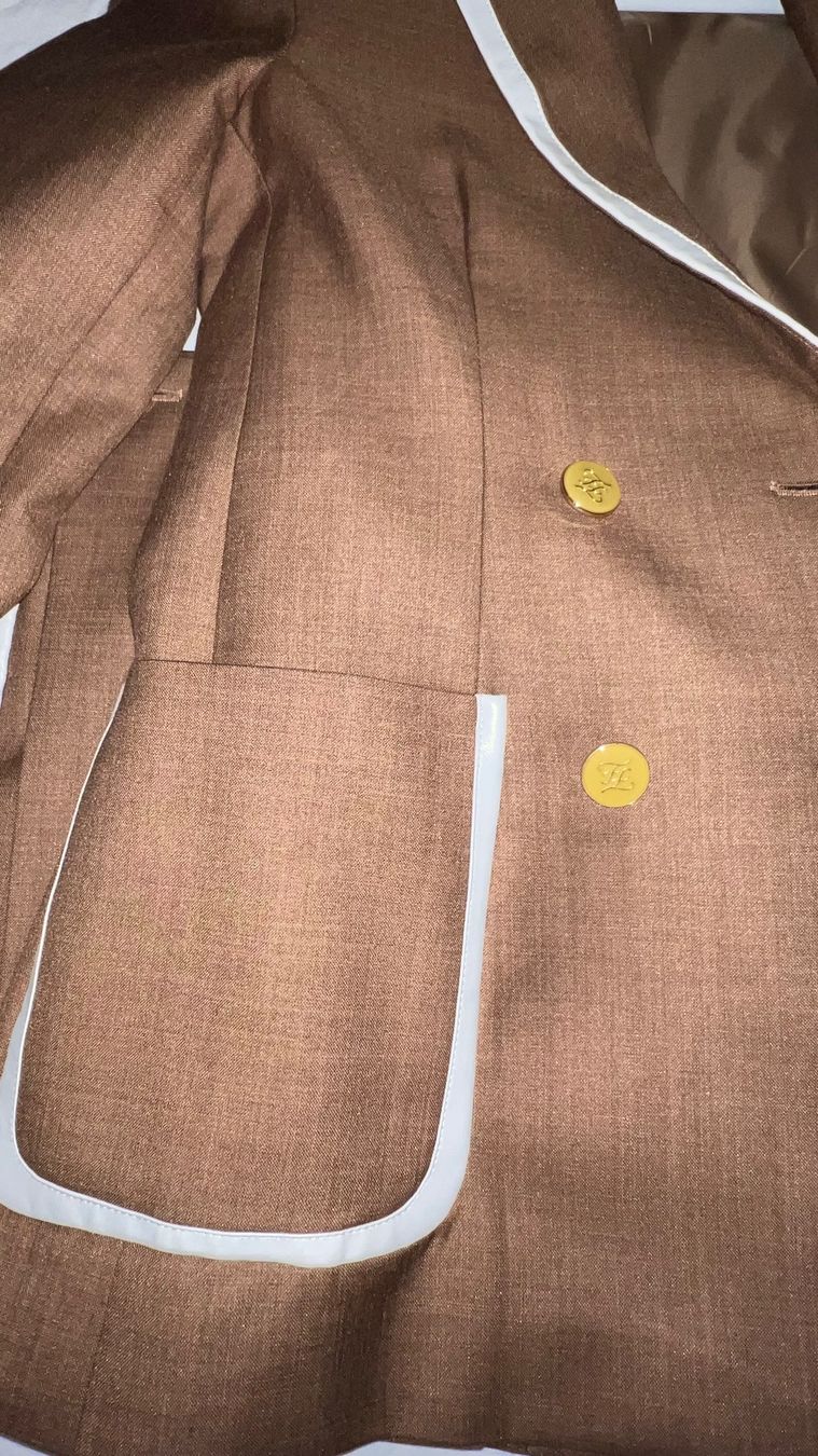 Costumi: Costume – Usato da Champlan venduto da kri_l2hn 2