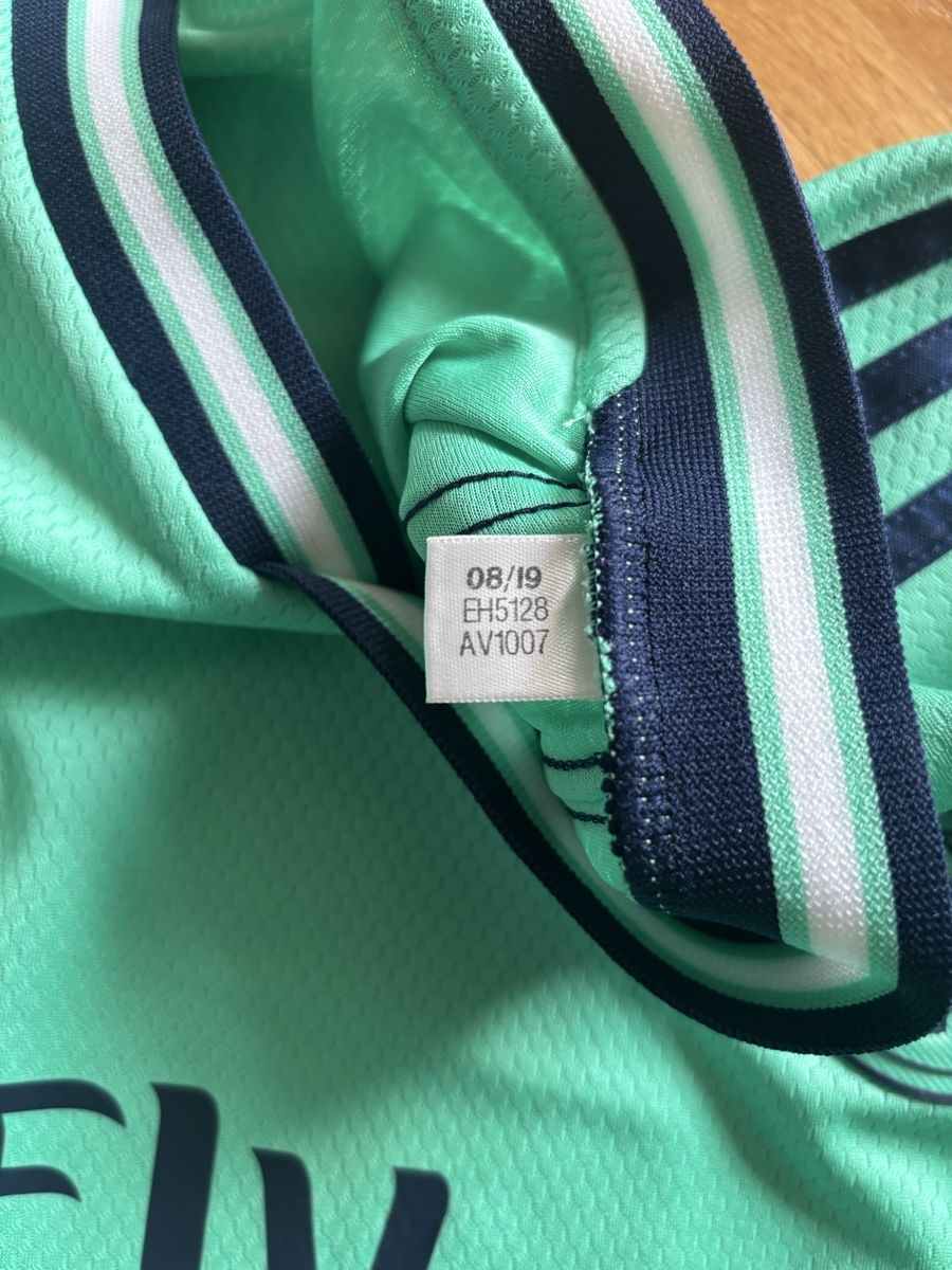 Adidas Canottiere & Pantaloni: Real Madrid Trikot Kroos – Usato da Zürich venduto da ChampShirts 7