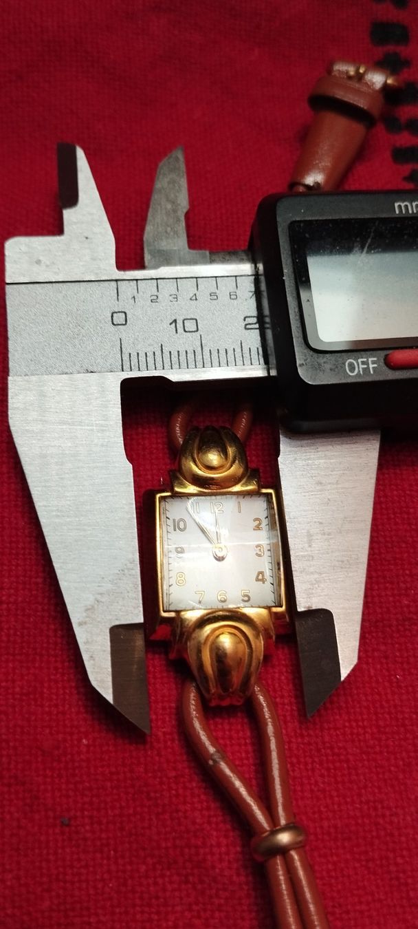 Orologi: Montre années 40's – Usato da La Chaux-de-Fonds venduto da jac_9llg 8