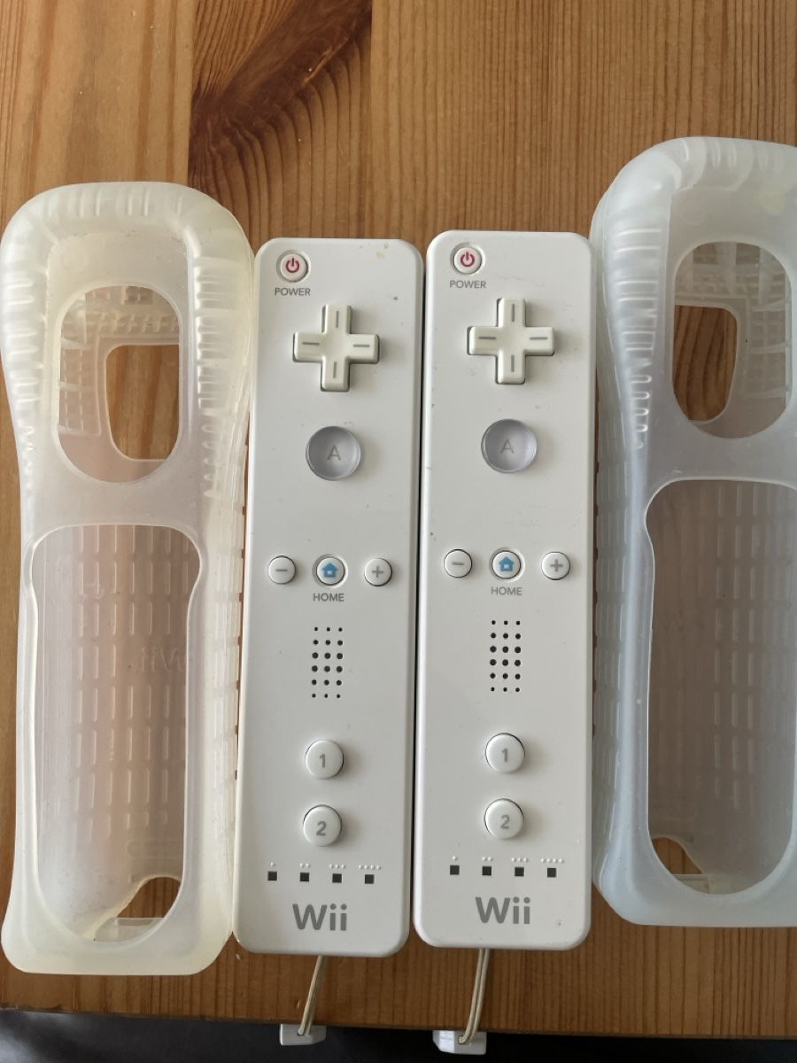 Nintendo Console: Nintendo Wii RVL-001 GameCube Compatible Complete Set + OVP – Usato da Thalwil venduto da jai_ypl7 1