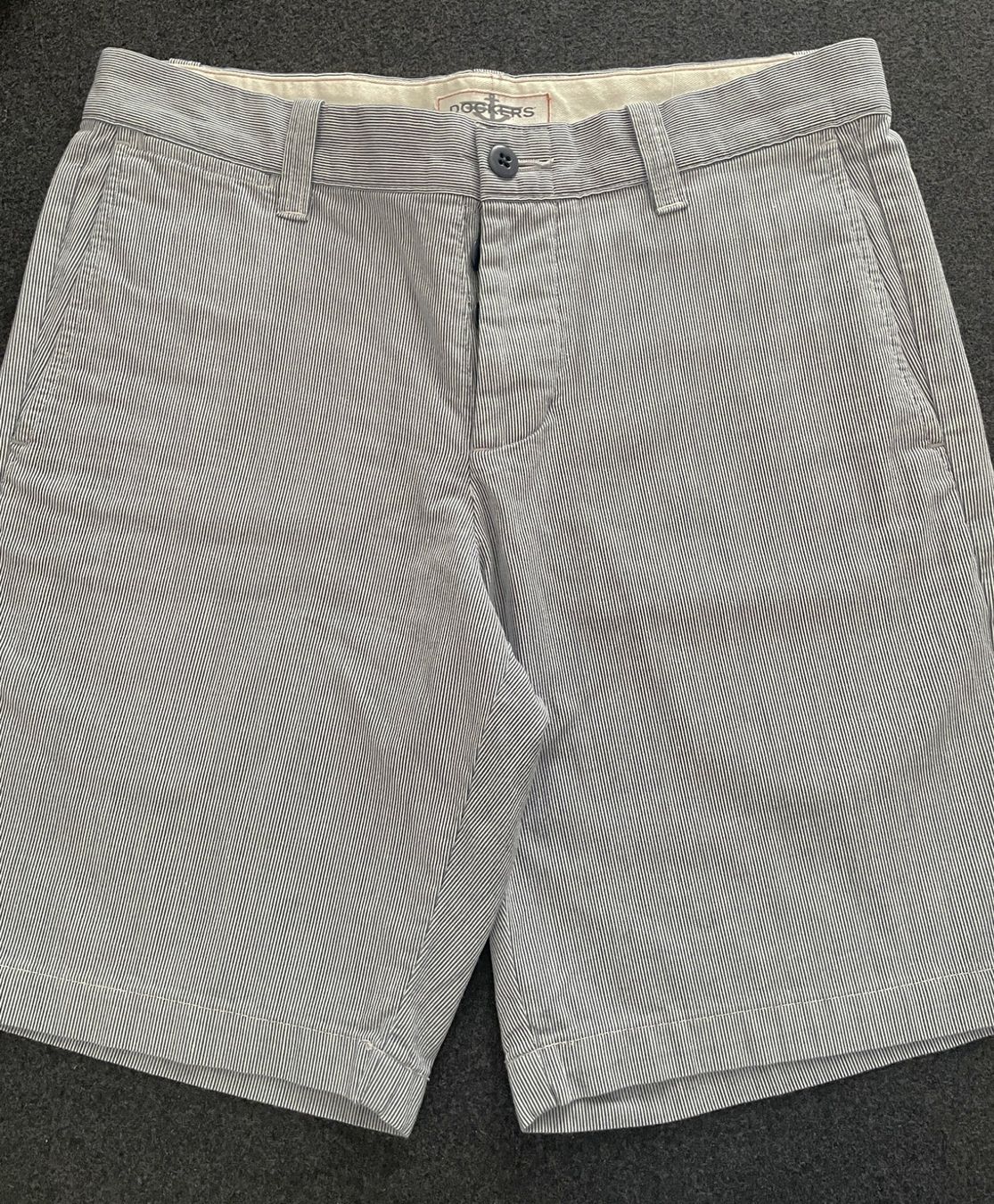 Pantaloni: Shorts Dockers Grösse 30/46 – Usato da Lugano venduto da barbhelb 2