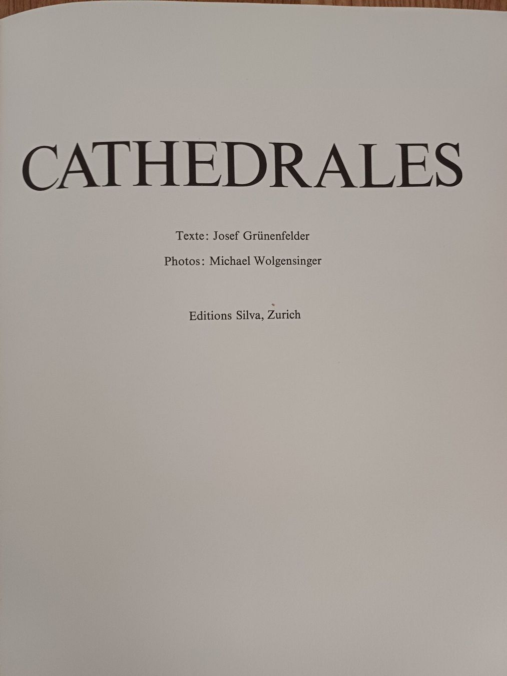 Livres: Cathédrales – D'occasion à Porrentruy par Piquetix 1