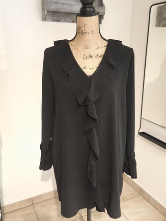 Damenbluse schwarz Grösse L Rüschen Made in Italy