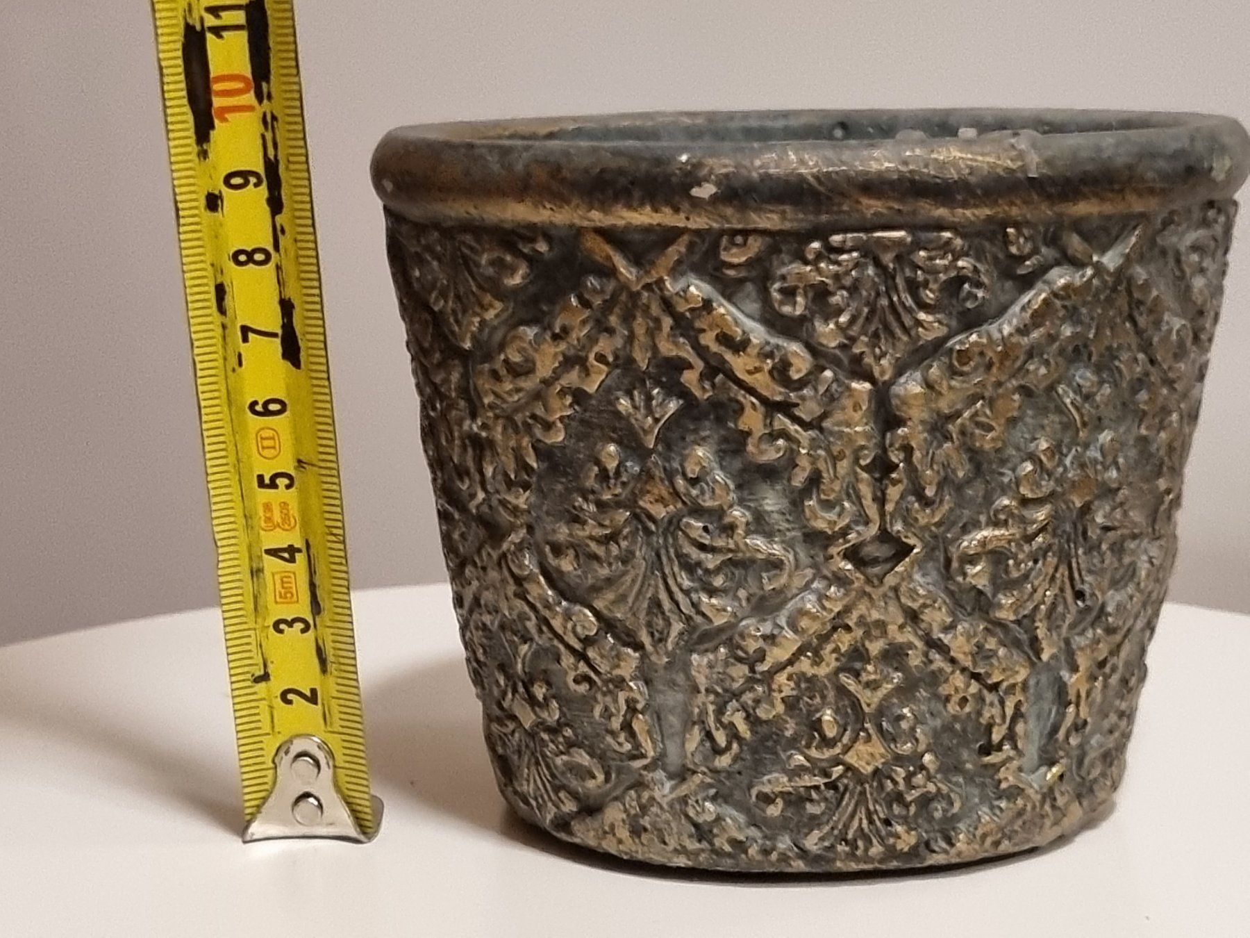 Vasi per fiori: Kleiner Übertopf mit Golddekor Antik Stil – Usato da Scharnachtal venduto da devin03 3