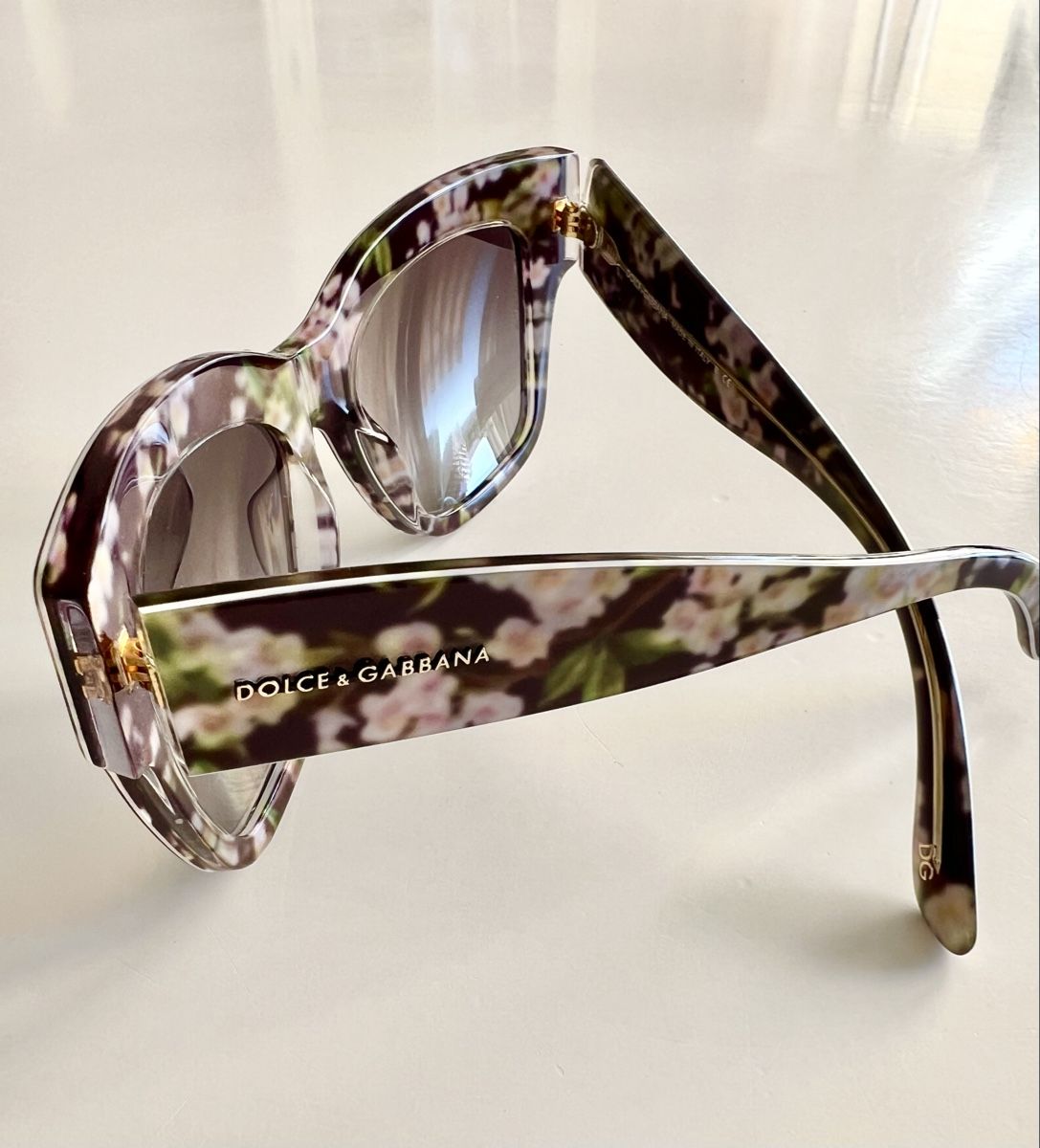 Dolce & Gabbana Occhiali & Lenti: Sonnenbrille DOLCE & GABBANA – Nuovo (secondo la descrizione) da Fruthwilen venduto da LaFleureBlanche