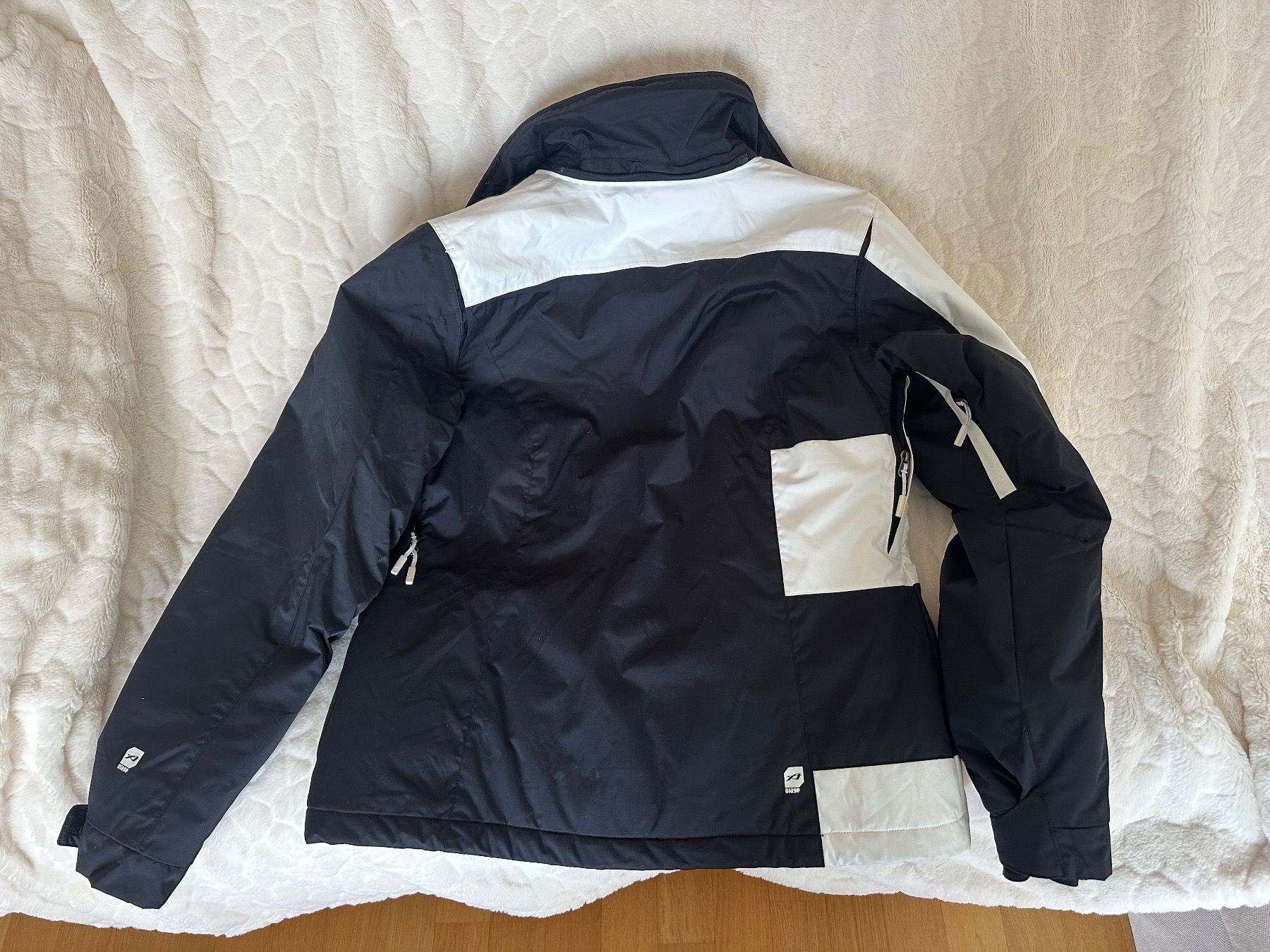 Skis: Ski Jacke – D'occasion à Kriens par cha_5yhb 2