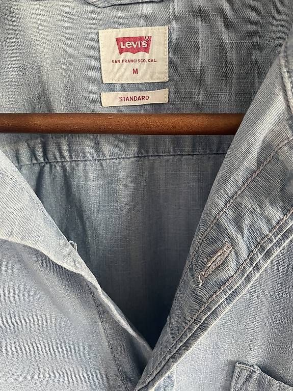 Camicie: Hemd - Levis – Usato da Zürich venduto da Kathikap 1
