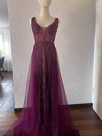 Glitzerabendkleid
