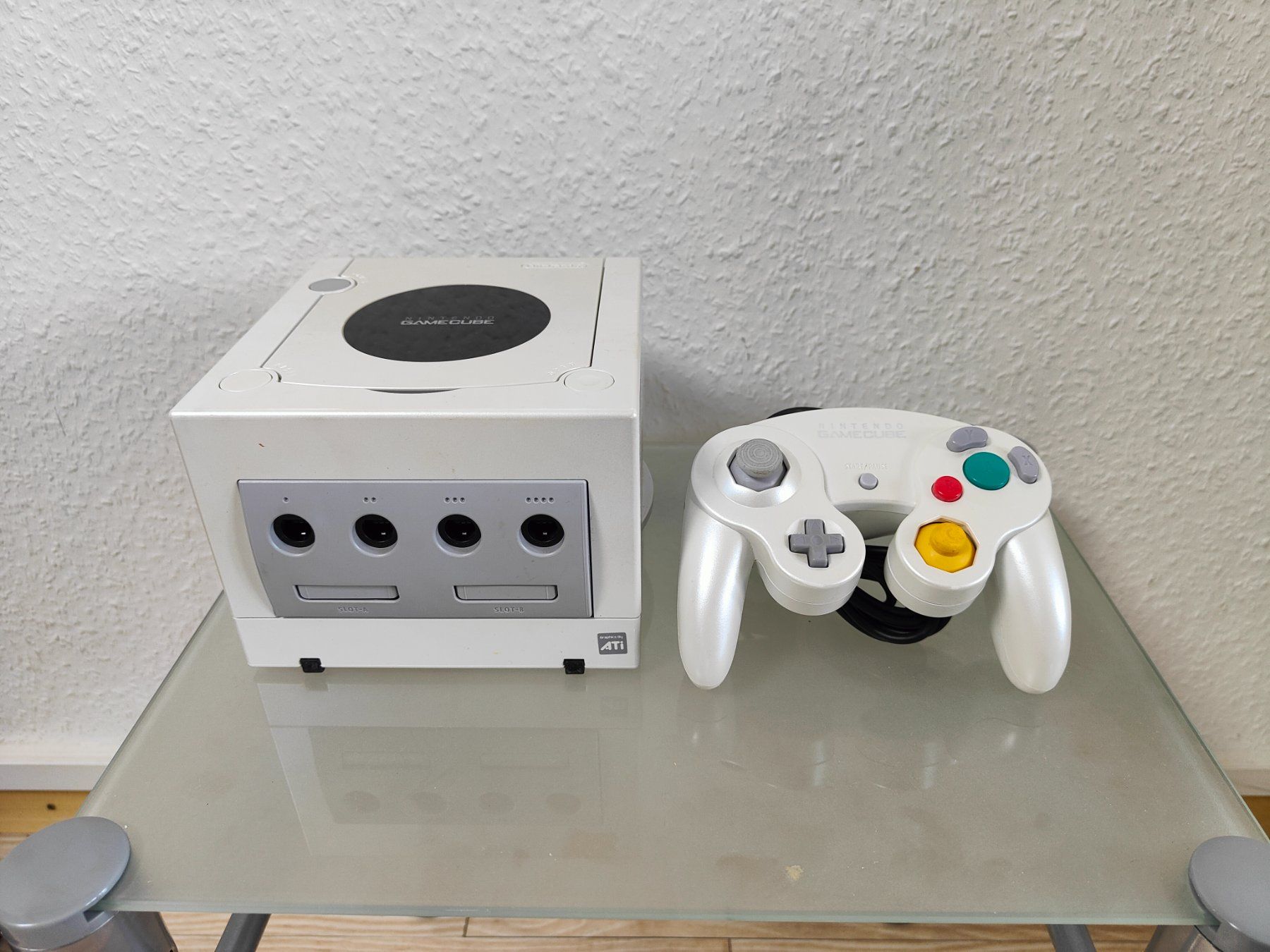 Nintendo Consoles: Console Gamecube Perle (rare) + 2 jeux – D'occasion à Châtelaine par Chompis 2