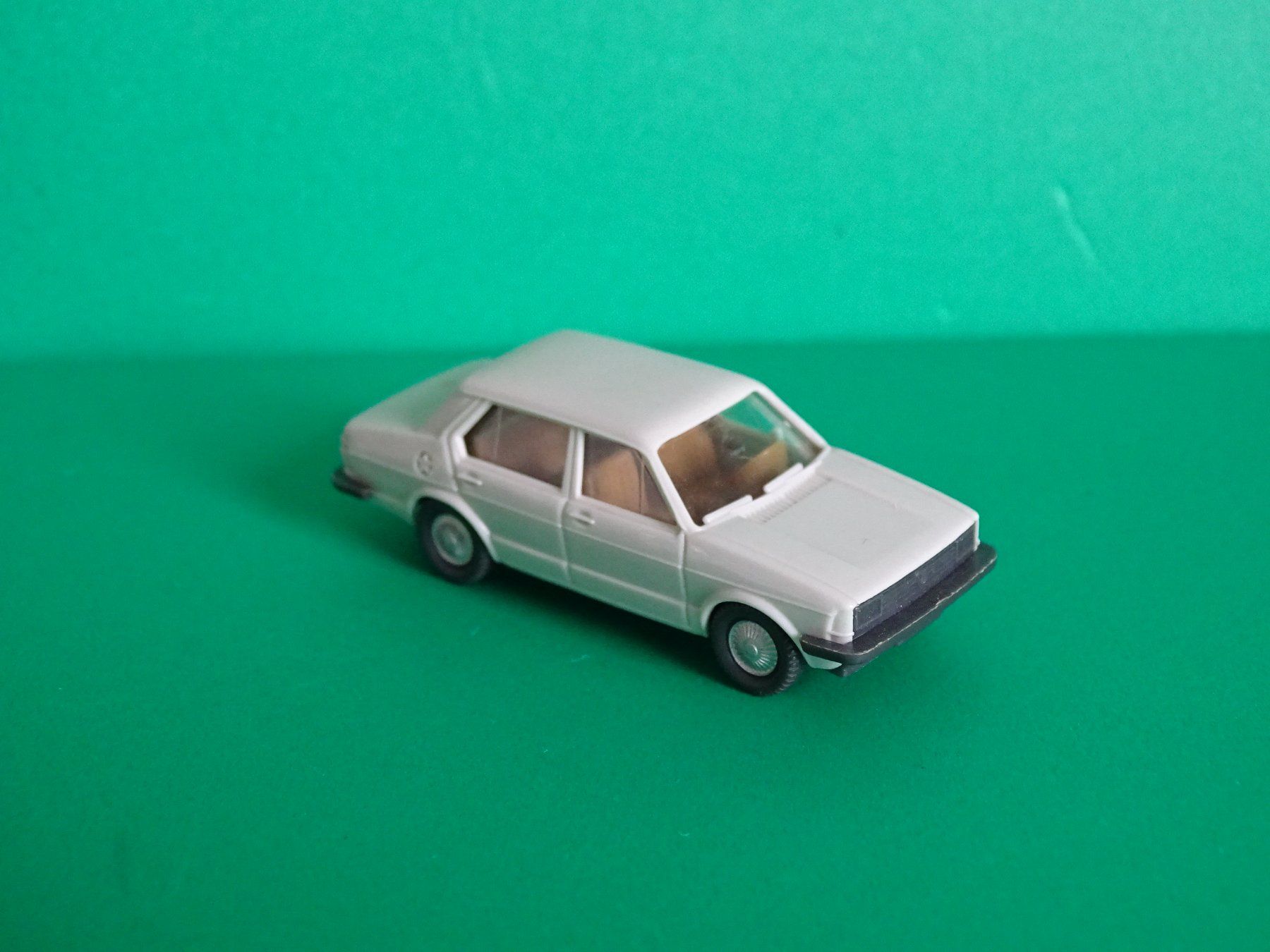 Wiking Modellini d'auto: VW Jetta von Wiking 1/87 – Usato da Bretzwil venduto da Meex 1
