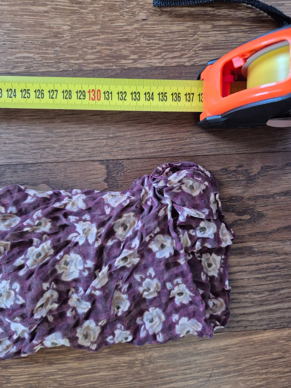 Foulard & Sciarpe: Floral burgundi silk scarf – Usato da Zürich venduto da monadiederich 2