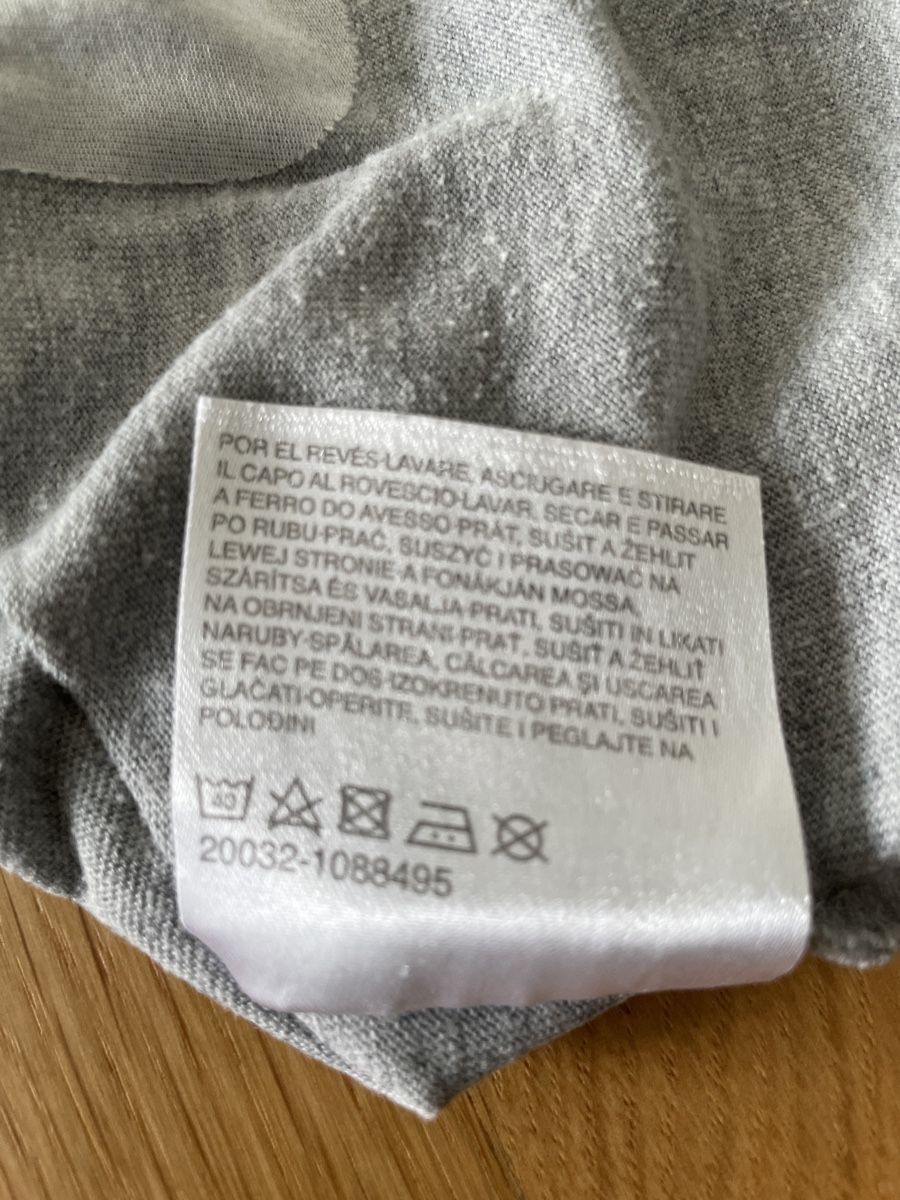 C&A Camicie, T-shirt & Polo: Langarmshirt Emoji 146/152 – Usato da Binningen venduto da Viriatus 6