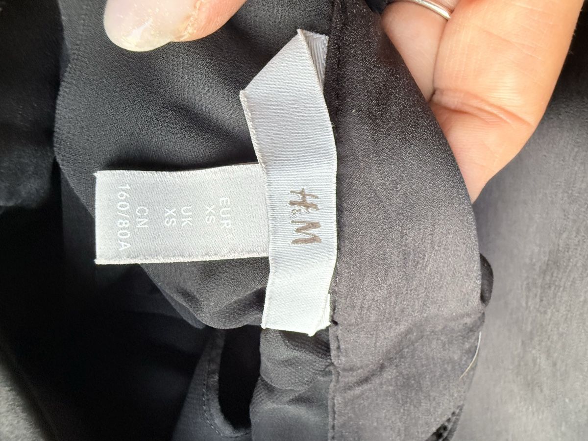 H&M Vestiti: Abito leggermente satinato,tg XS – Nuovo (secondo la descrizione) da Bellinzona venduto da bul_mvy5 8