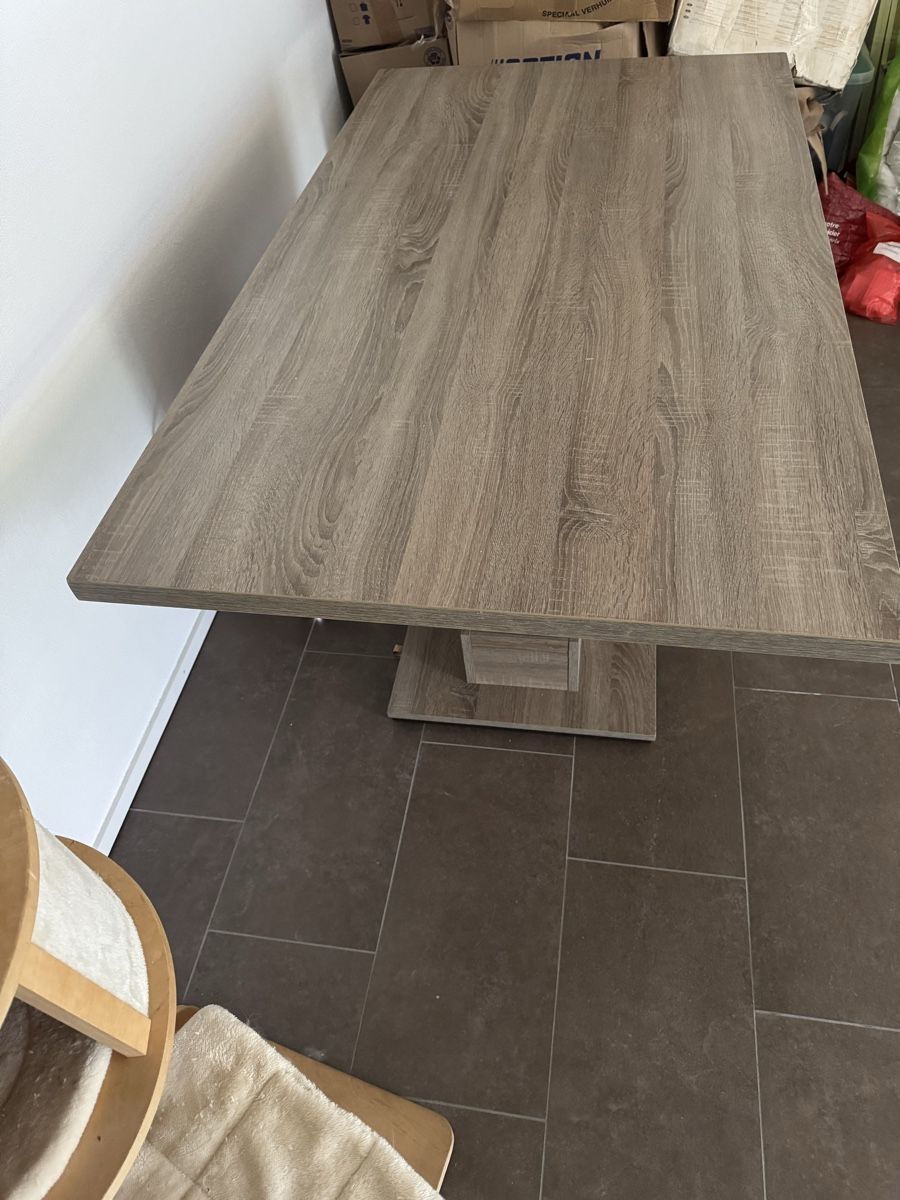 Conforama Tische: Table en bois en bon état – Gebraucht aus Martigny von yah_pf69 3