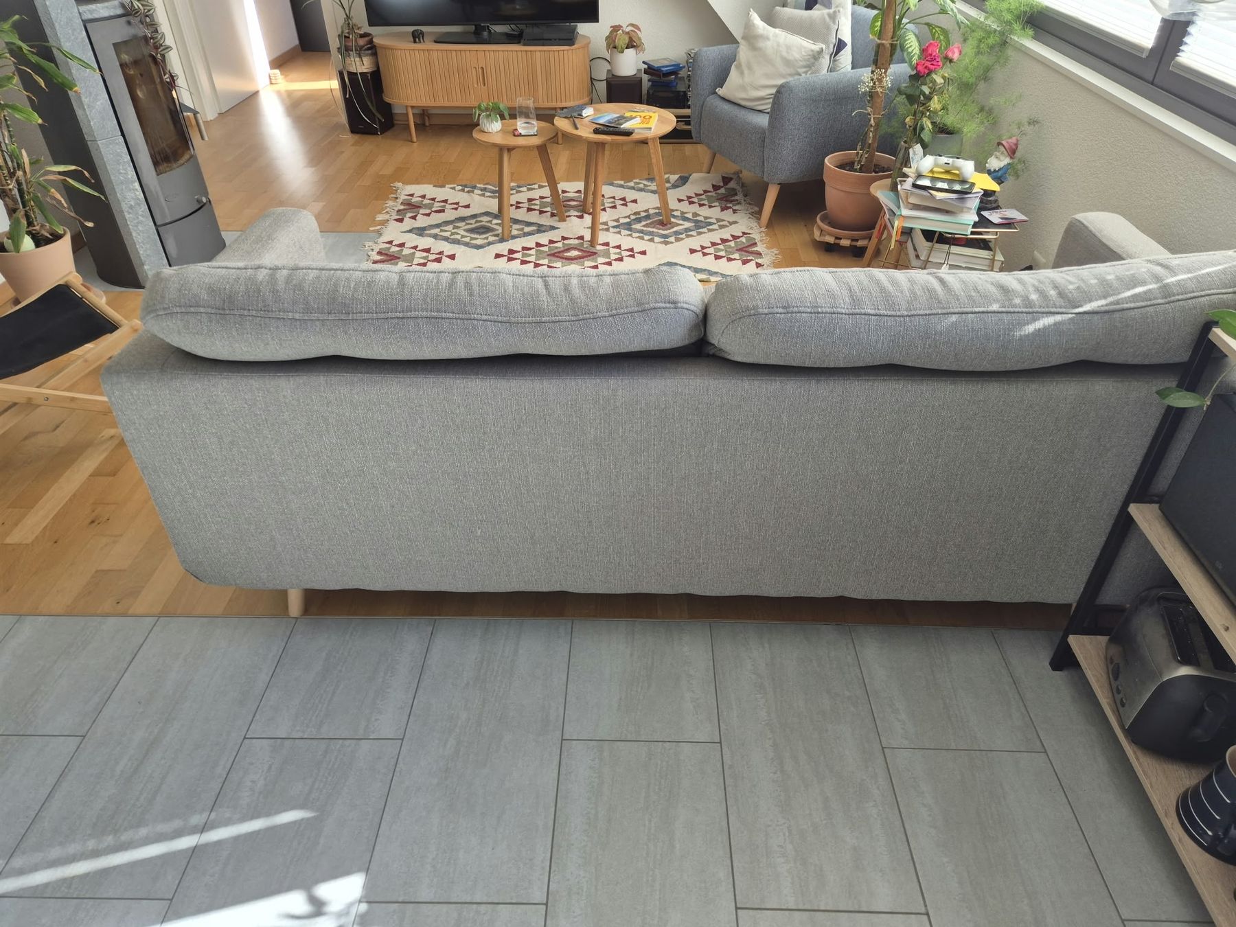 Conforama Divani: Bequemes Sofa in gutem Zustand – Usato da Grossaffoltern venduto da mic_2c67 4