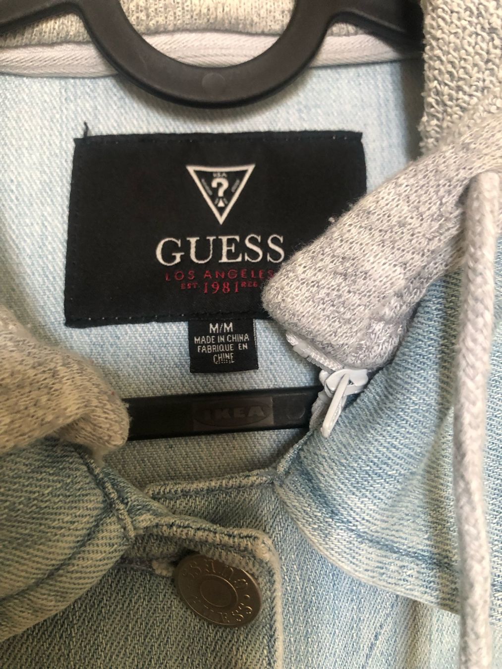 Guess Giacche: Jeansjacke Guess – Nuovo (secondo la descrizione) da Zürich venduto da vl_ad 1