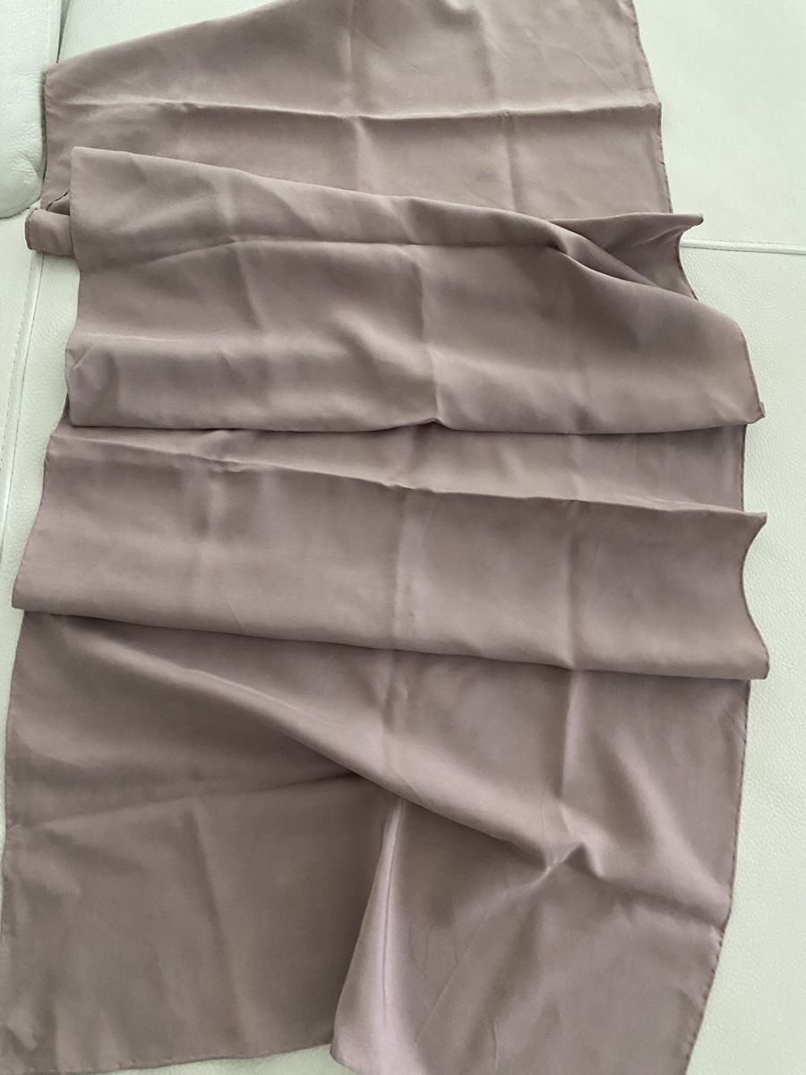 Foulard & Sciarpe: Seiden Schal 🌸 – Usato da Opfikon venduto da Luis144 1