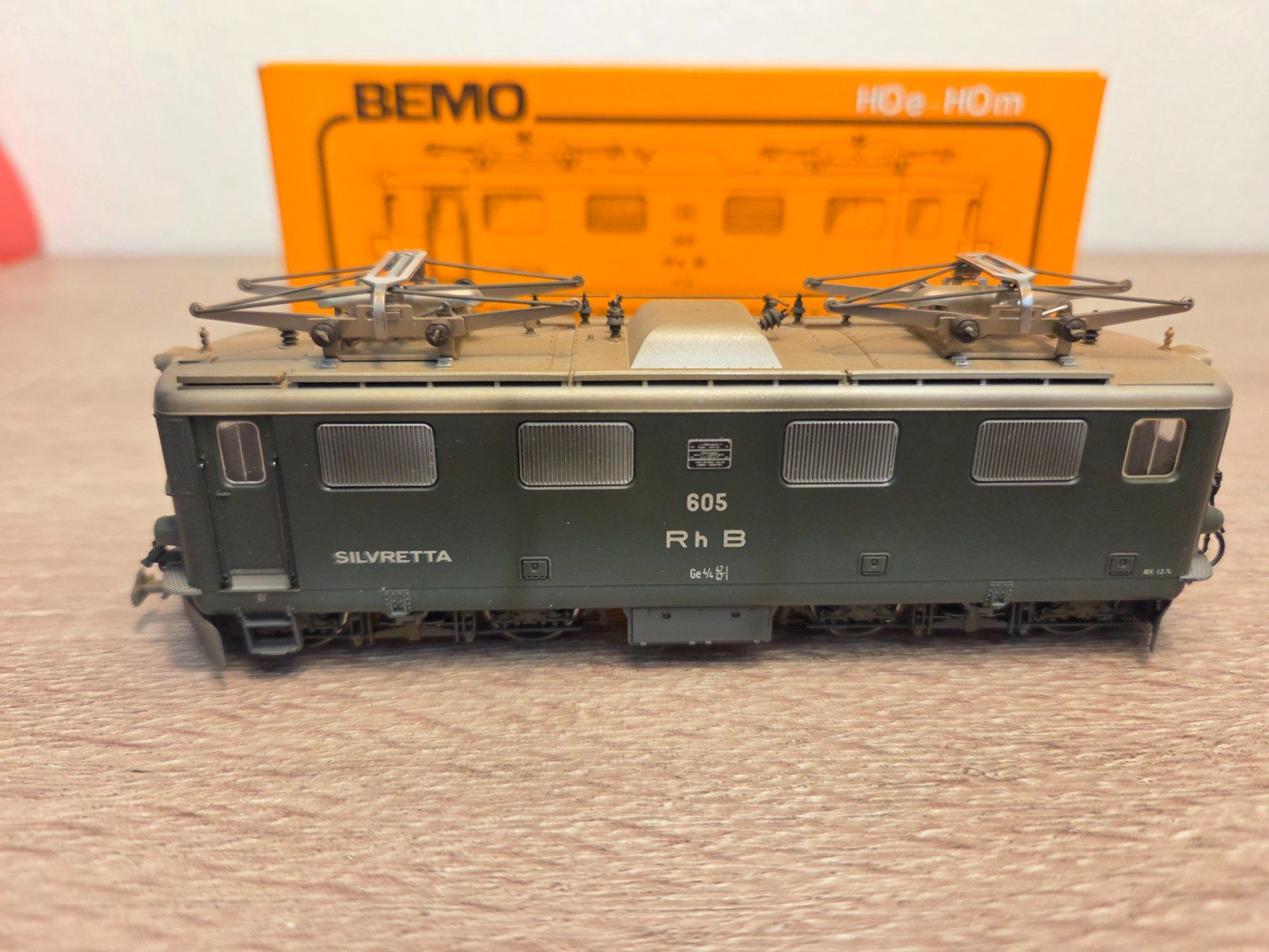 Bemo Modelleisenbahnen: Bemo 1250/5 E-Lok Silvretta RhB H0m – Gebraucht aus St-Aubin-Sauges von Lo_Go