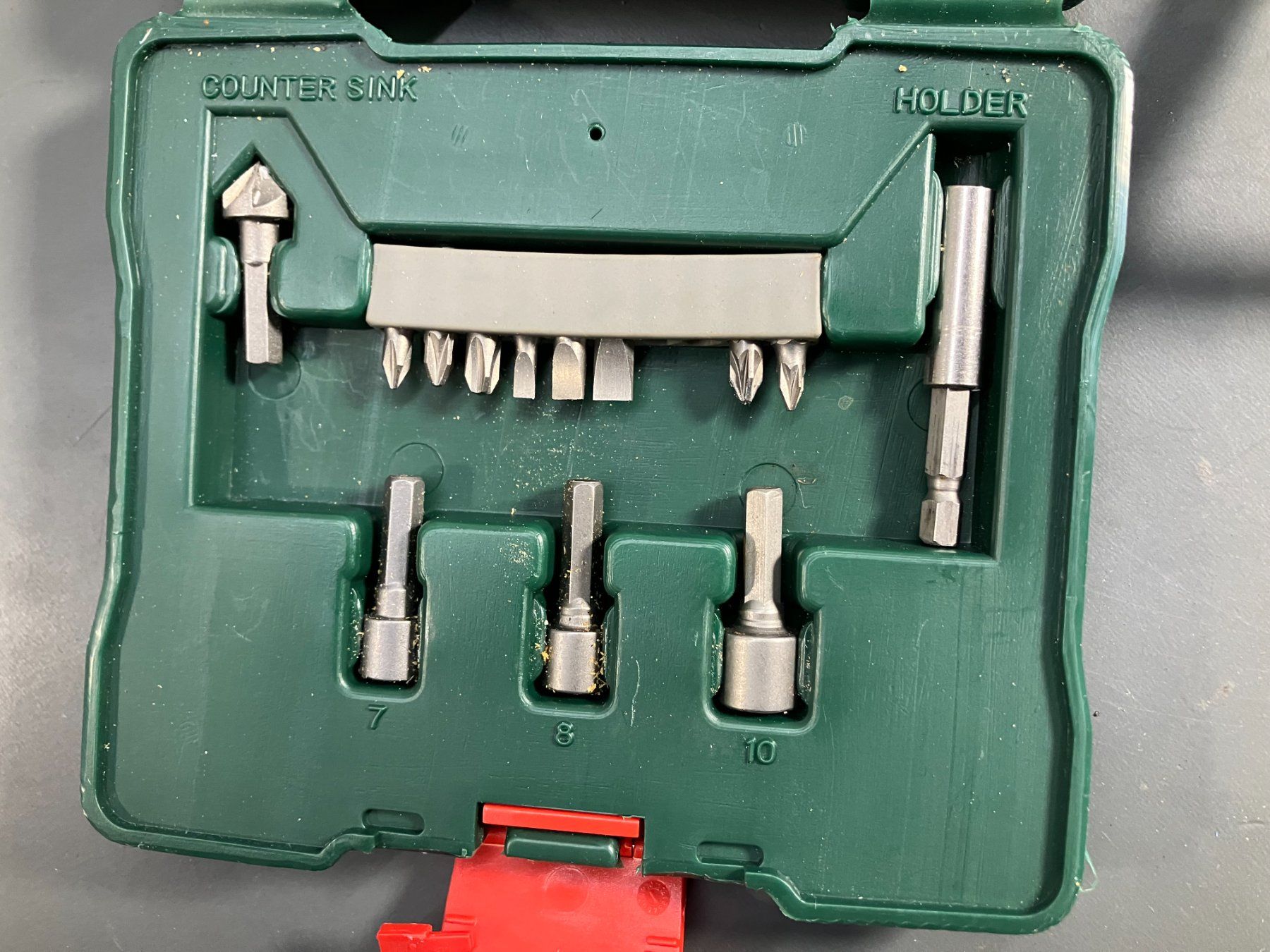 Bosch Tutti gli attrezzi: Post. BOSCH - div. Bits und Bohrer Set inkomplett ab 1.- – Usato da Lichtensteig venduto da Buy24International 4